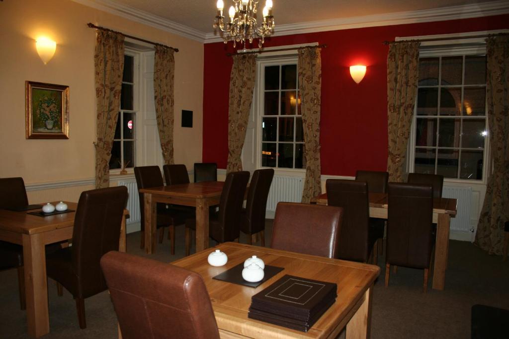 Hotel The Trewythen à Llanidloes Extérieur photo