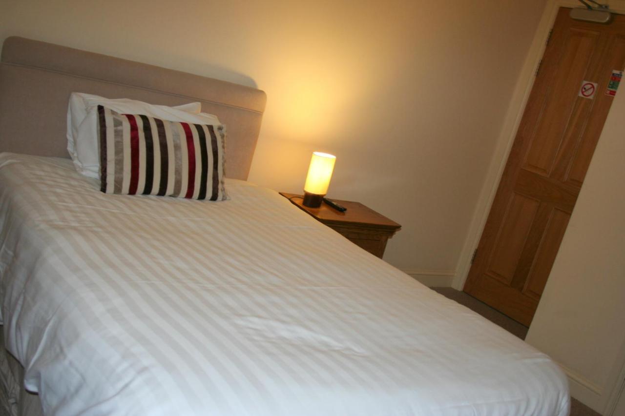 Hotel The Trewythen à Llanidloes Extérieur photo